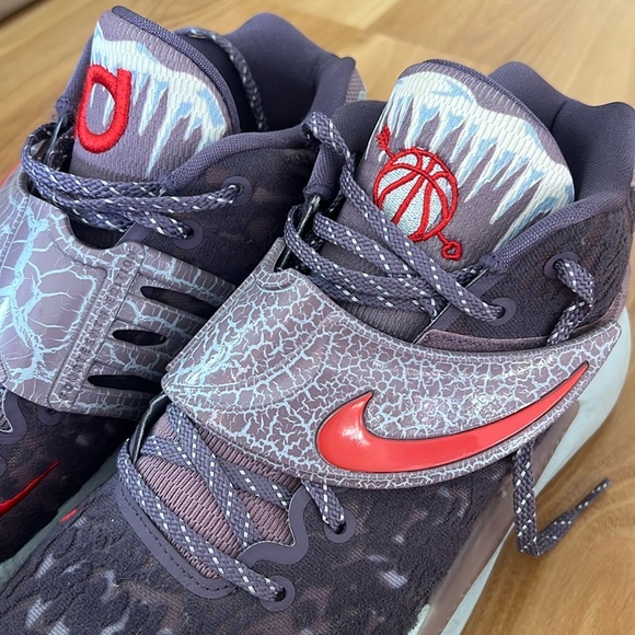Nike Men’s Basketball Shoes main image 9